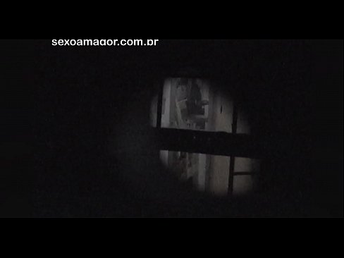 ❤️ Blondie viene segretamente filmato da un voyeur del quartiere nascosto dietro mattoni cavi ❌ Video di sessoal it.teatroporno.ru ❌️❤
