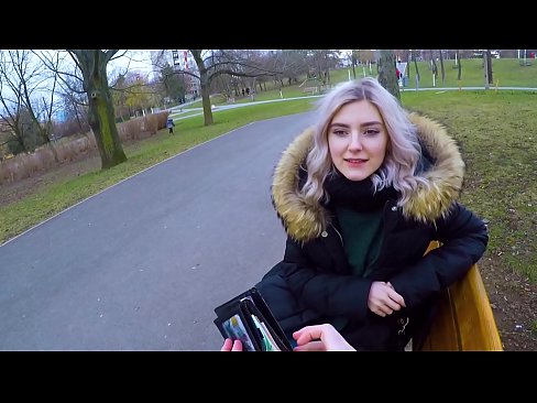❤️ Ingoia la sborra calda di uno sconosciuto per soldi - pompino nel parco di Eva Elfie ❌ Video di sessoal it.teatroporno.ru ❌️❤